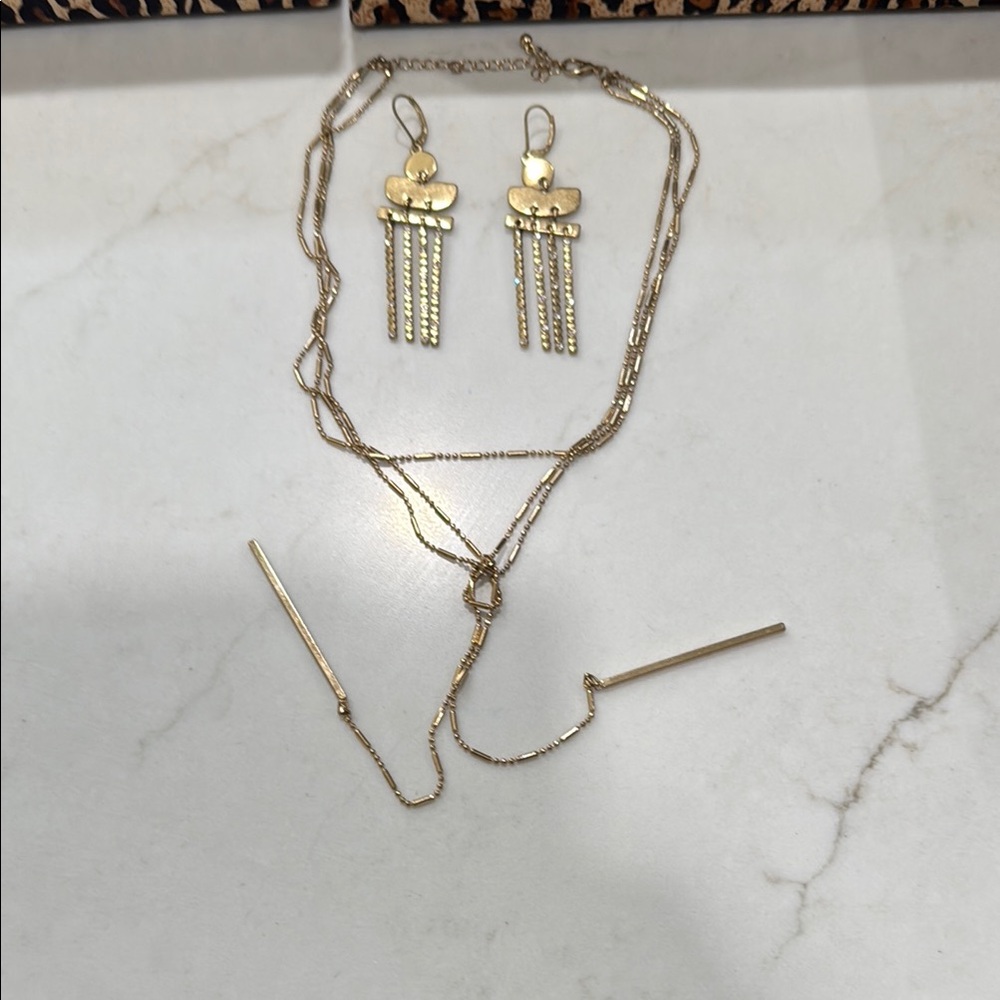 Dainty layered Gold Jewelry Set with crystals